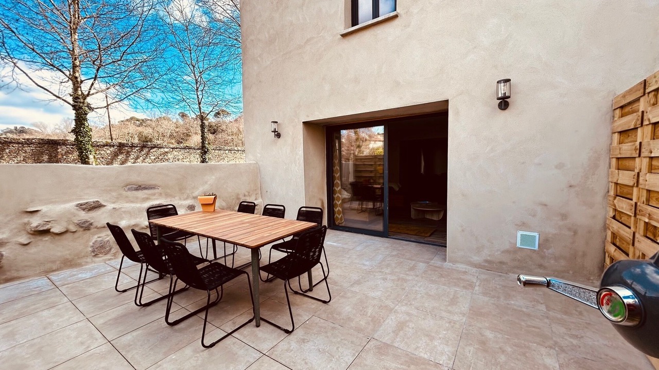 Photo of Outdoor in Montolieu