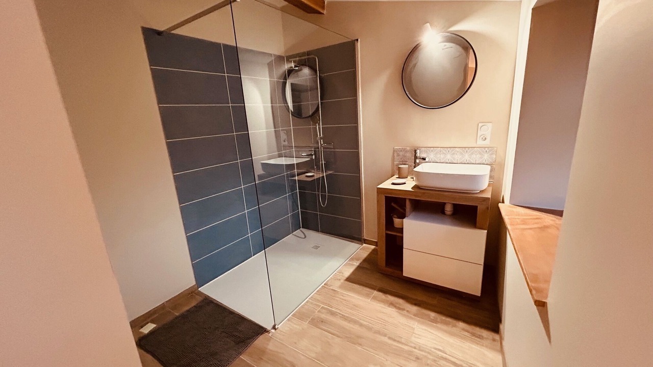 Photo of Bathroom in Montolieu