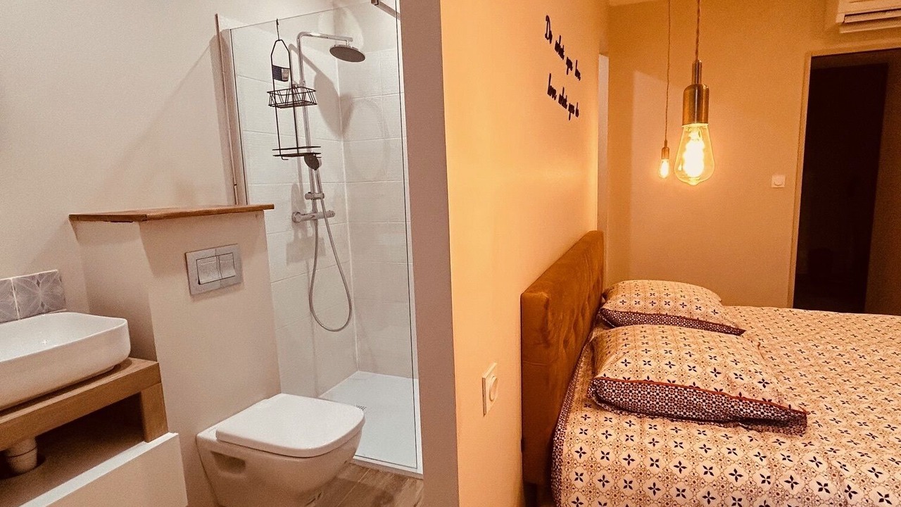 Photo of Bathroom in Montolieu