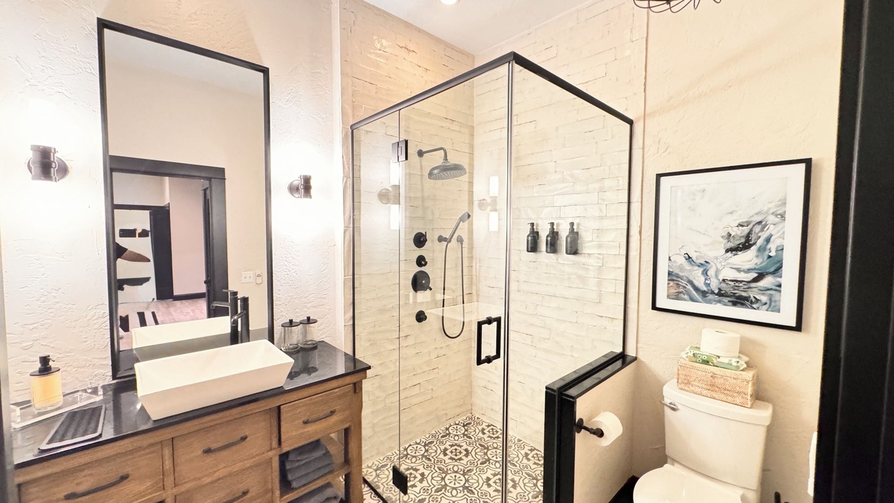 Photo of Bathroom in Roscoe