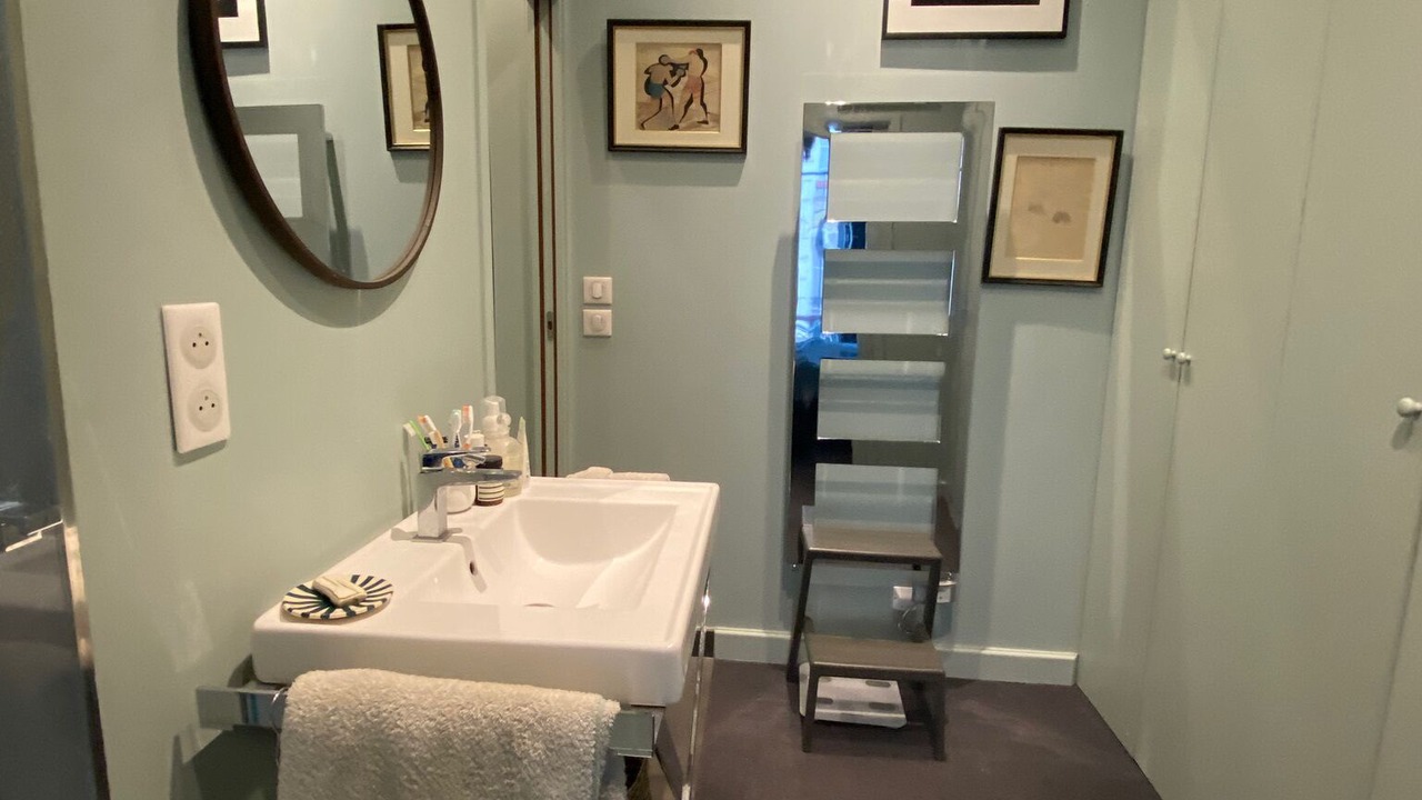 Photo of Bathroom in Porte-Saint-Martin