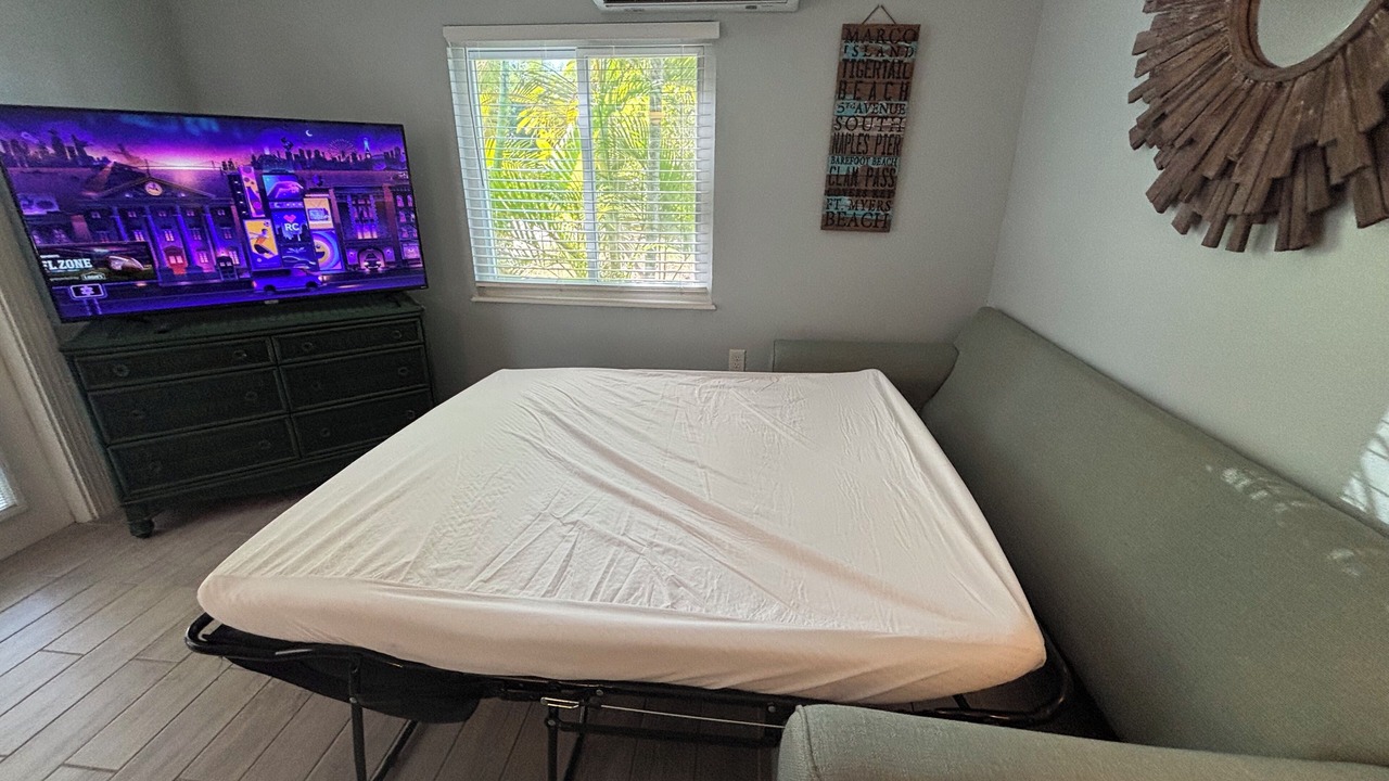 Photo of Bedroom in Bonita Shores