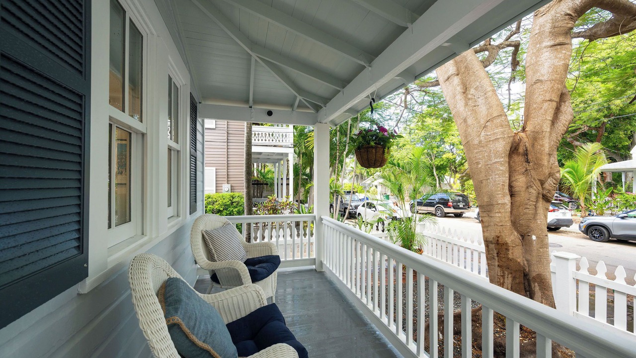 Photo of Patio Balcony in Historic Seaport
