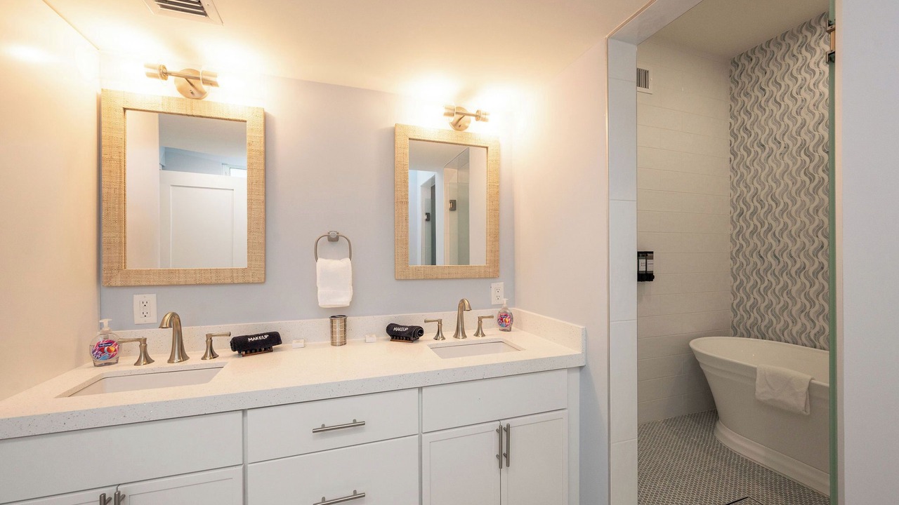Photo of Bathroom in Historic Seaport