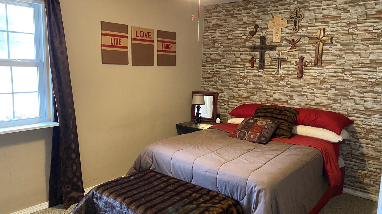 Photo of Bedroom in Independence