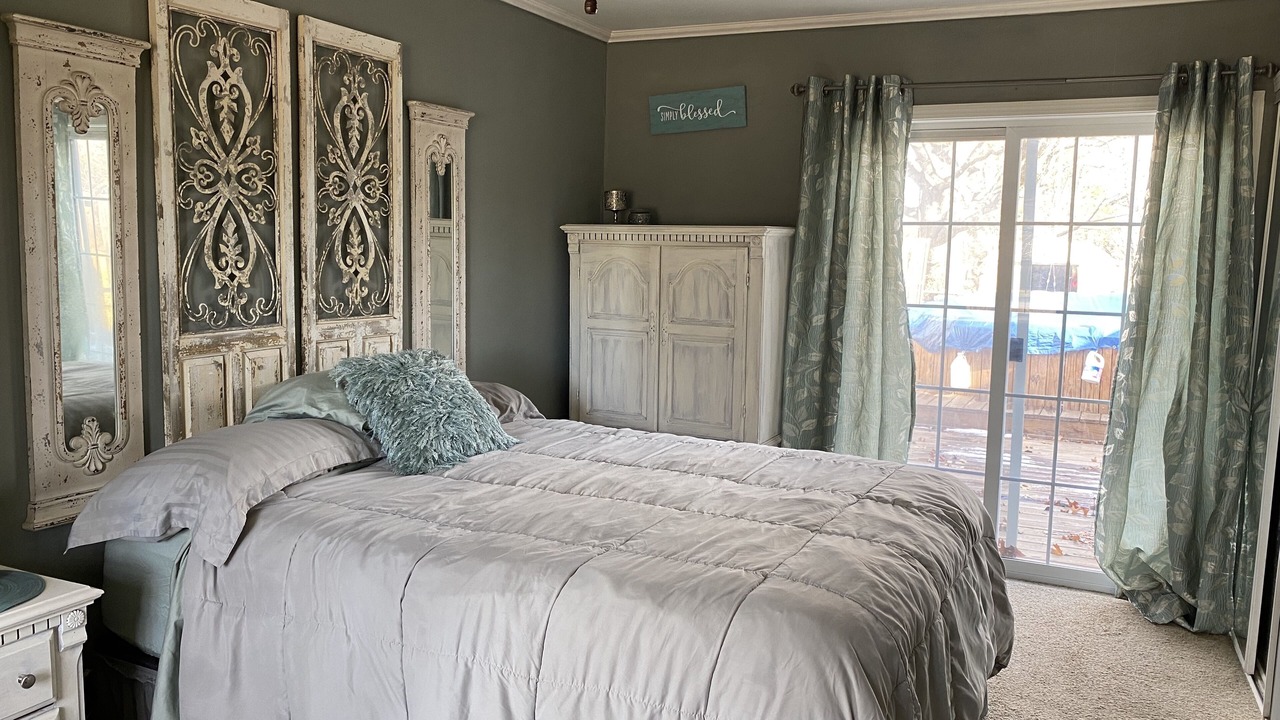 Photo of Bedroom in Independence