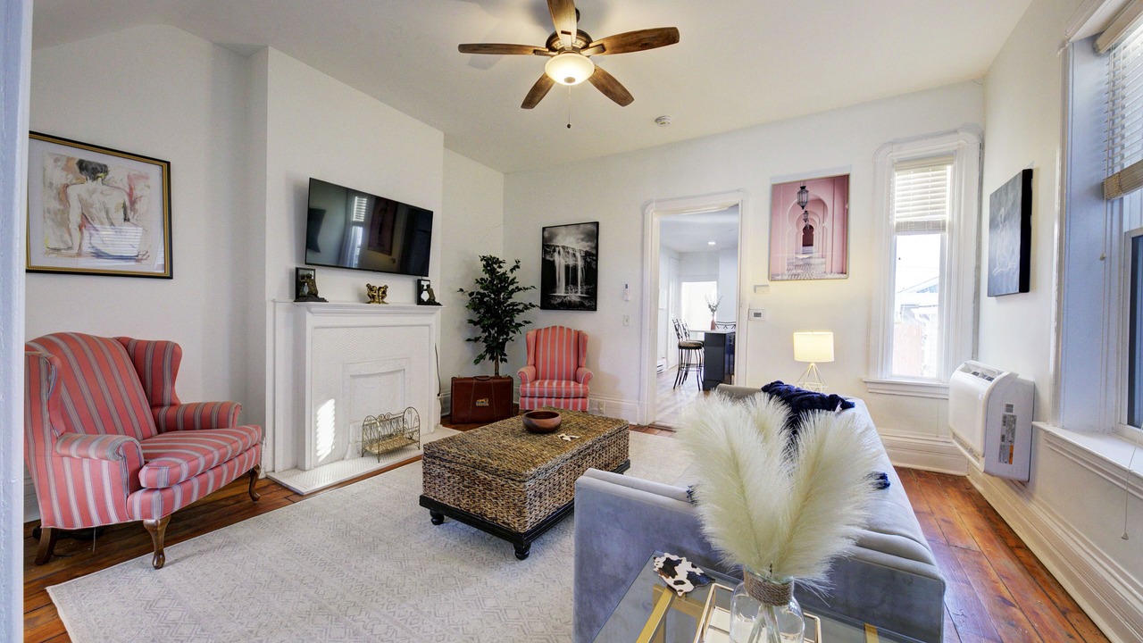 Photo of Livingroom in Detroit