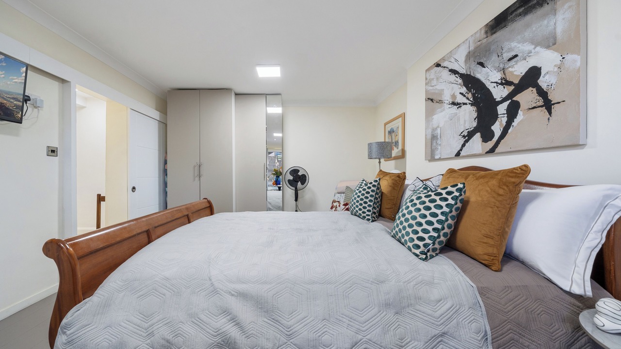 Photo of Bedroom in North Acton