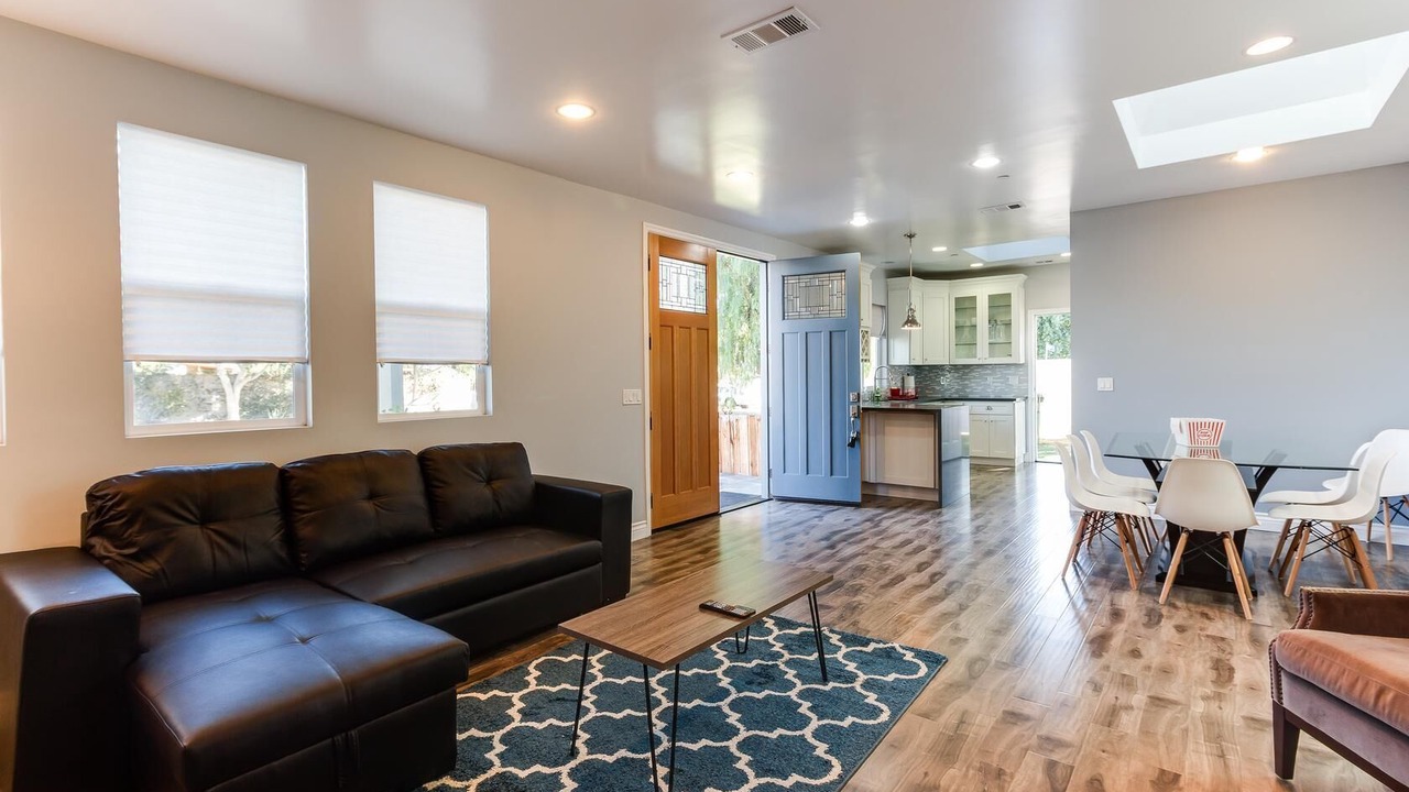 Photo of Livingroom in Lake Balboa