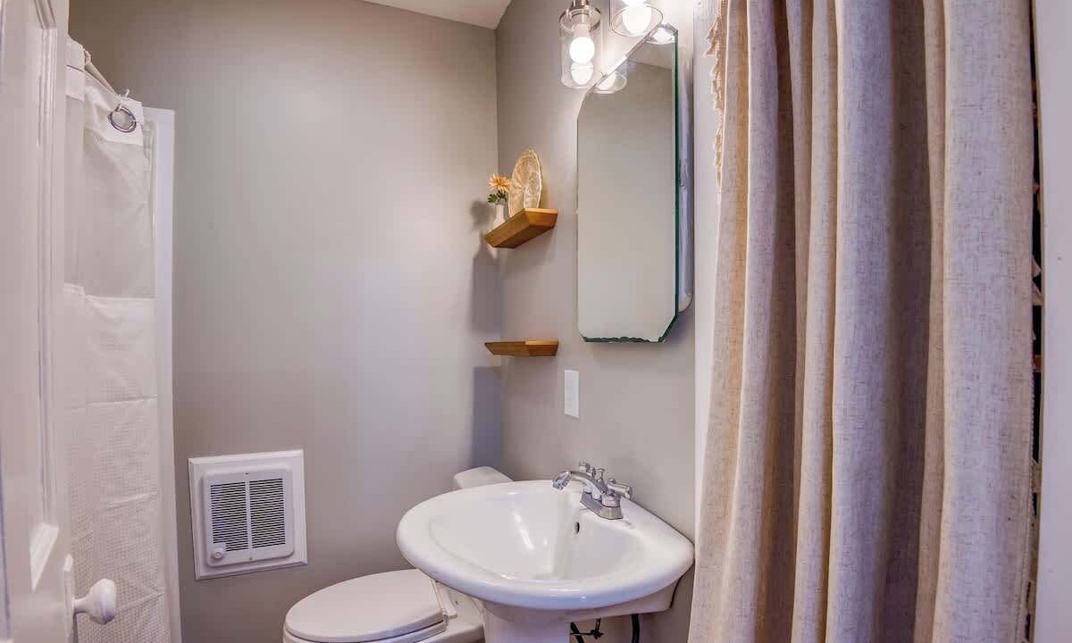 Photo of Bathroom in Dover