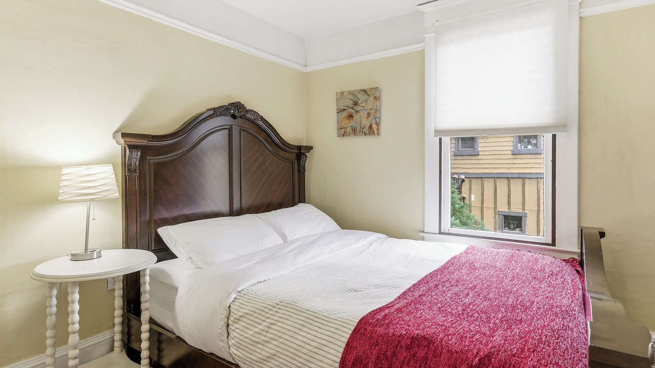 Photo of Bedroom in Fremont