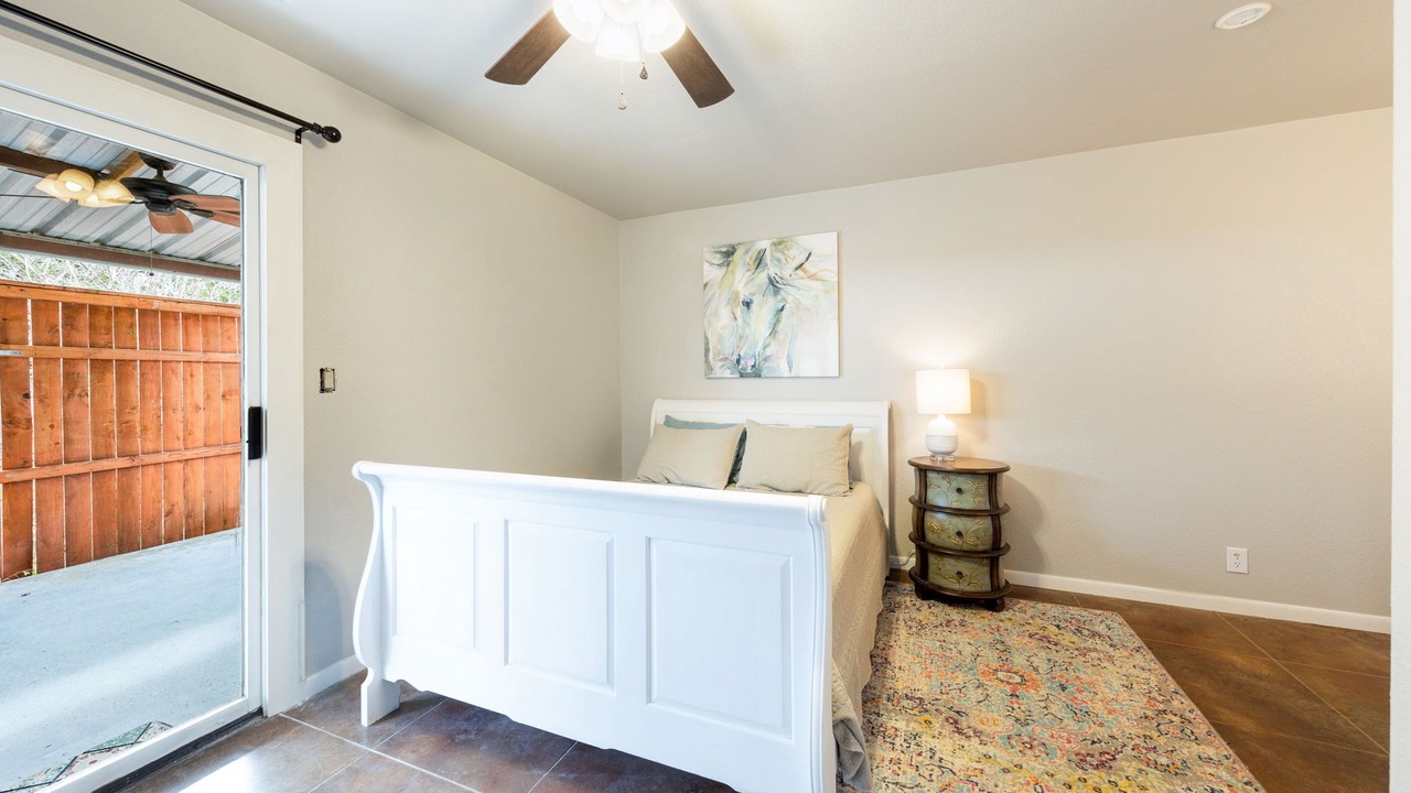 Photo of Bedroom in Buchanan Dam