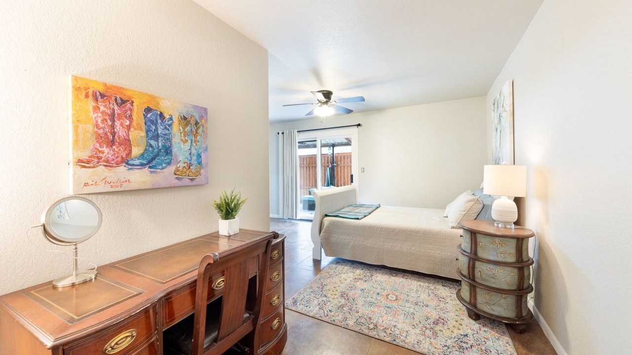 Photo of Bedroom in Buchanan Dam