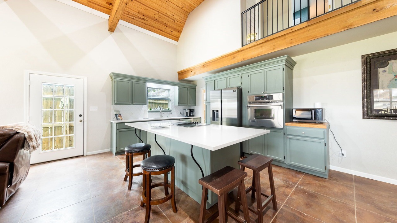 Photo of Kitchen in Buchanan Dam