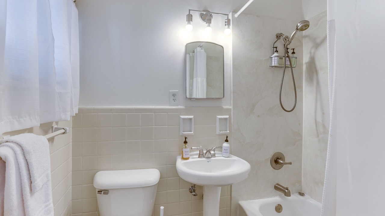 Photo of Bathroom in Crestline Heights