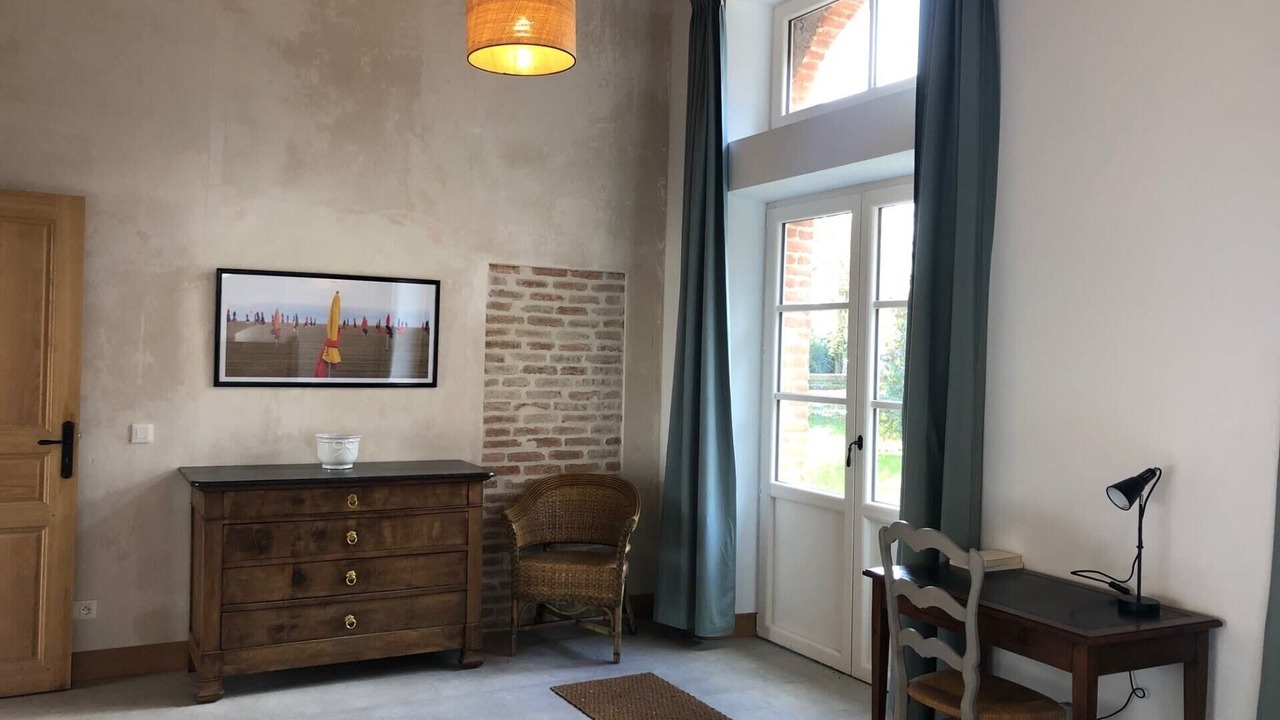 Photo of Others in Tosny