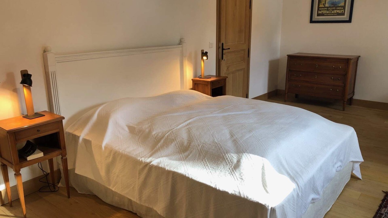 Photo of Bedroom in Tosny