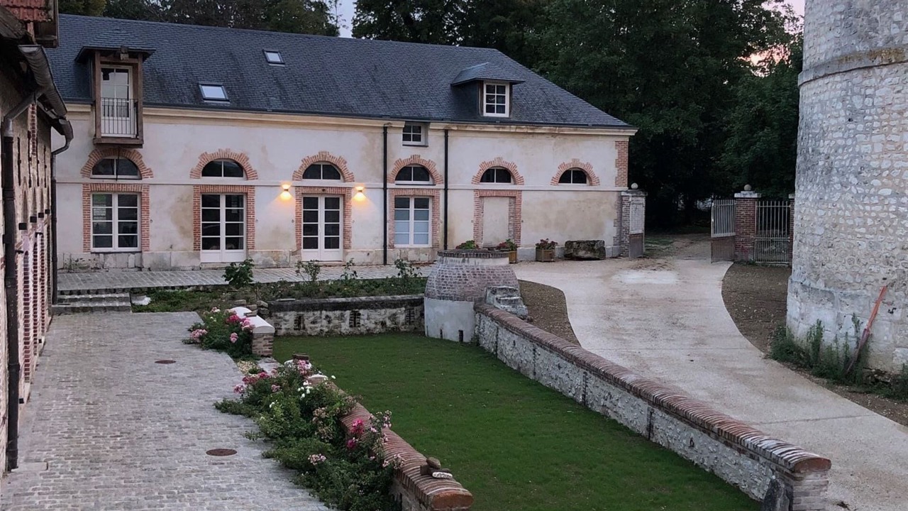 Photo of Outdoor in Tosny