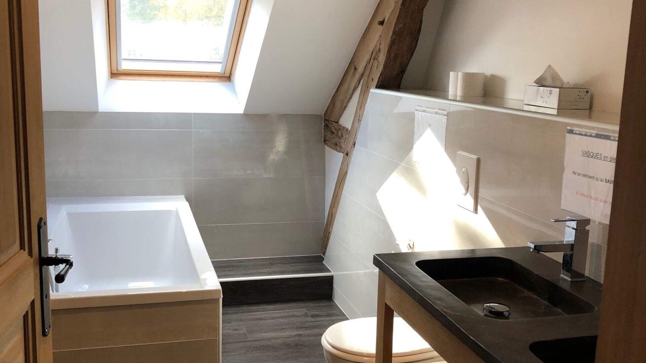 Photo of Bathroom in Tosny