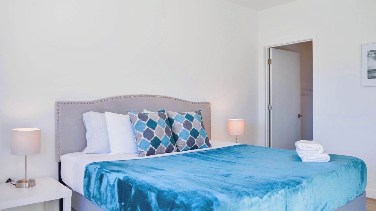 Photo of Bedroom in Golden Glades