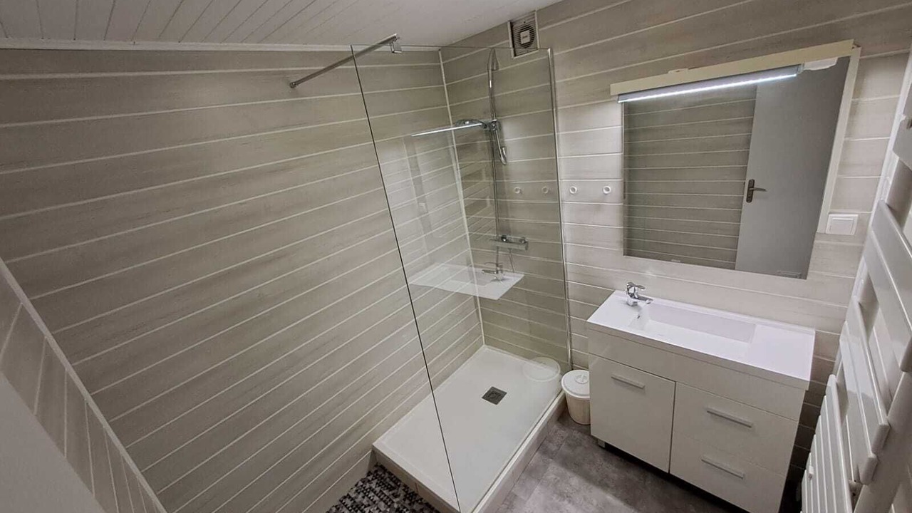 Photo of Bathroom in Bief-du-Fourg