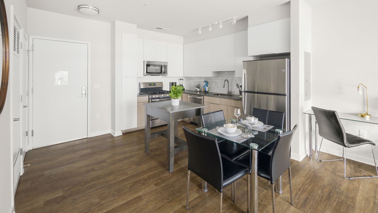 Photo of Livingroom in Reston