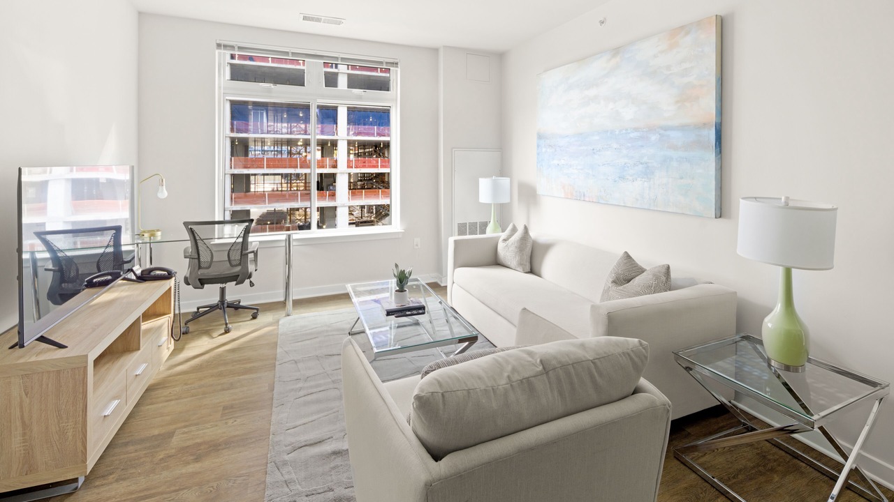 Photo of Livingroom in Reston