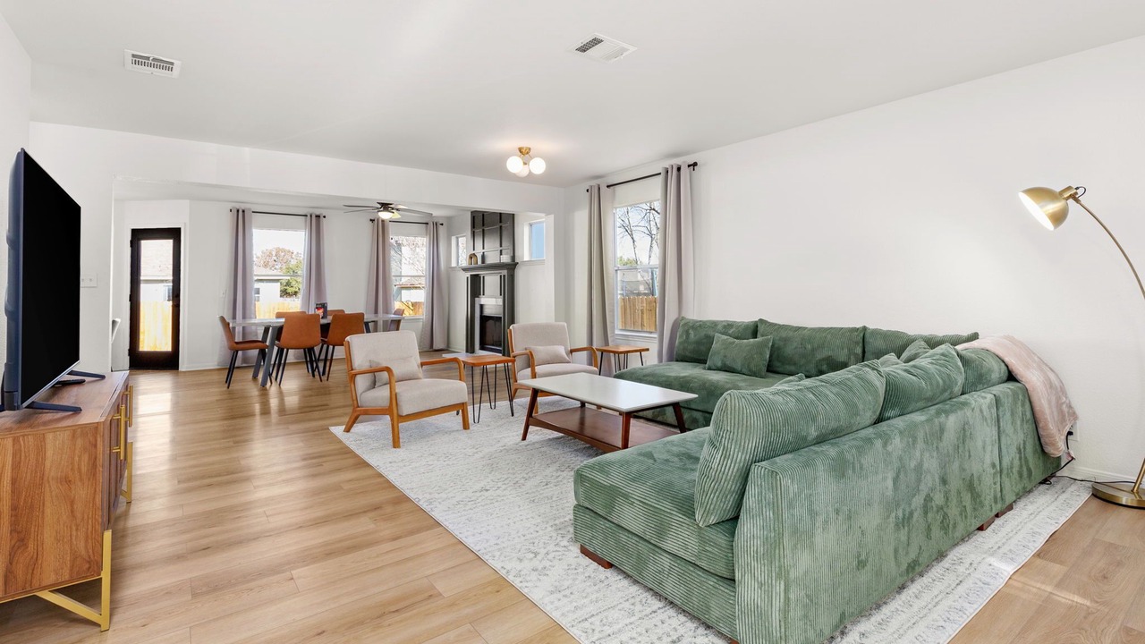 Photo of Livingroom in Kyle