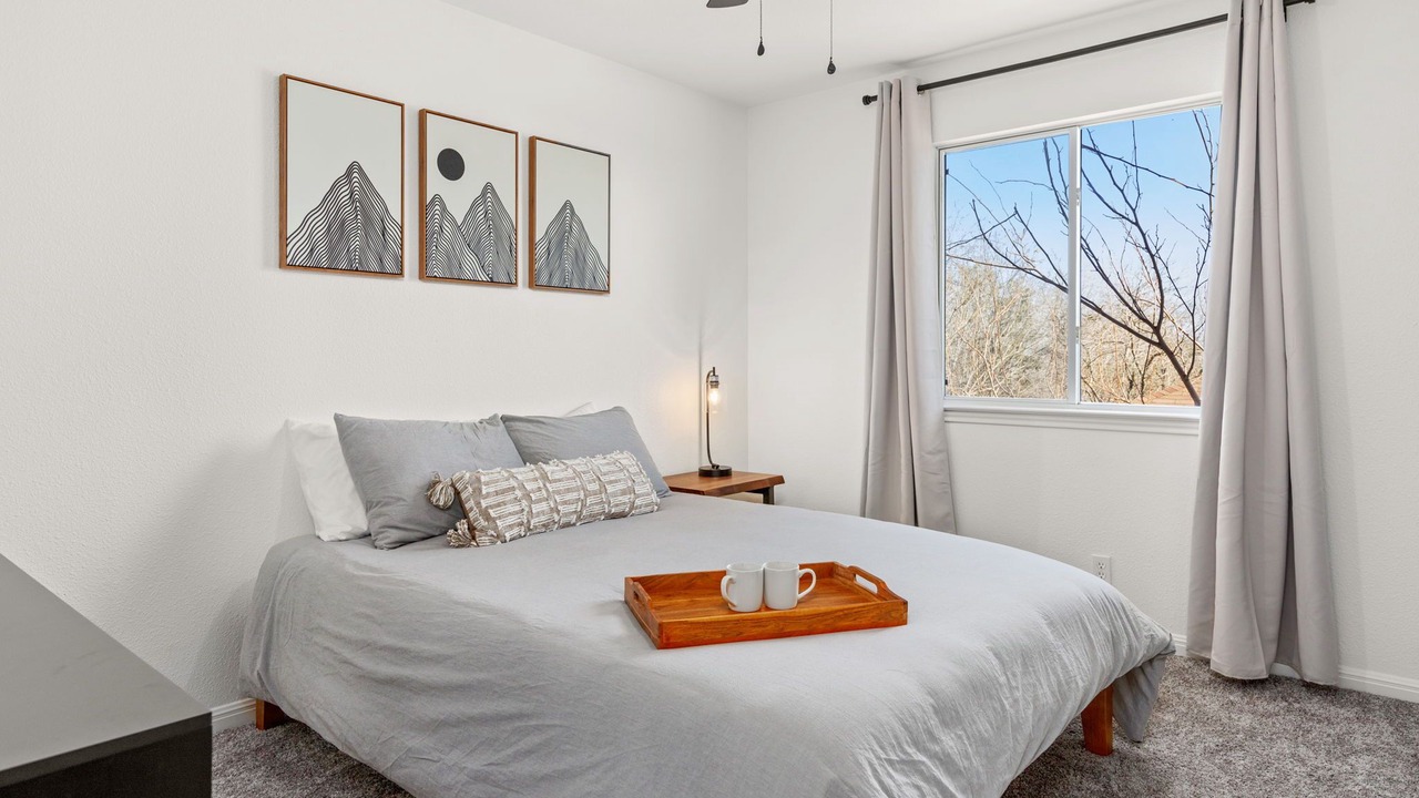Photo of Bedroom in Kyle
