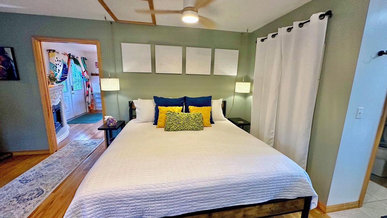 Photo of Bedroom in Eureka Springs