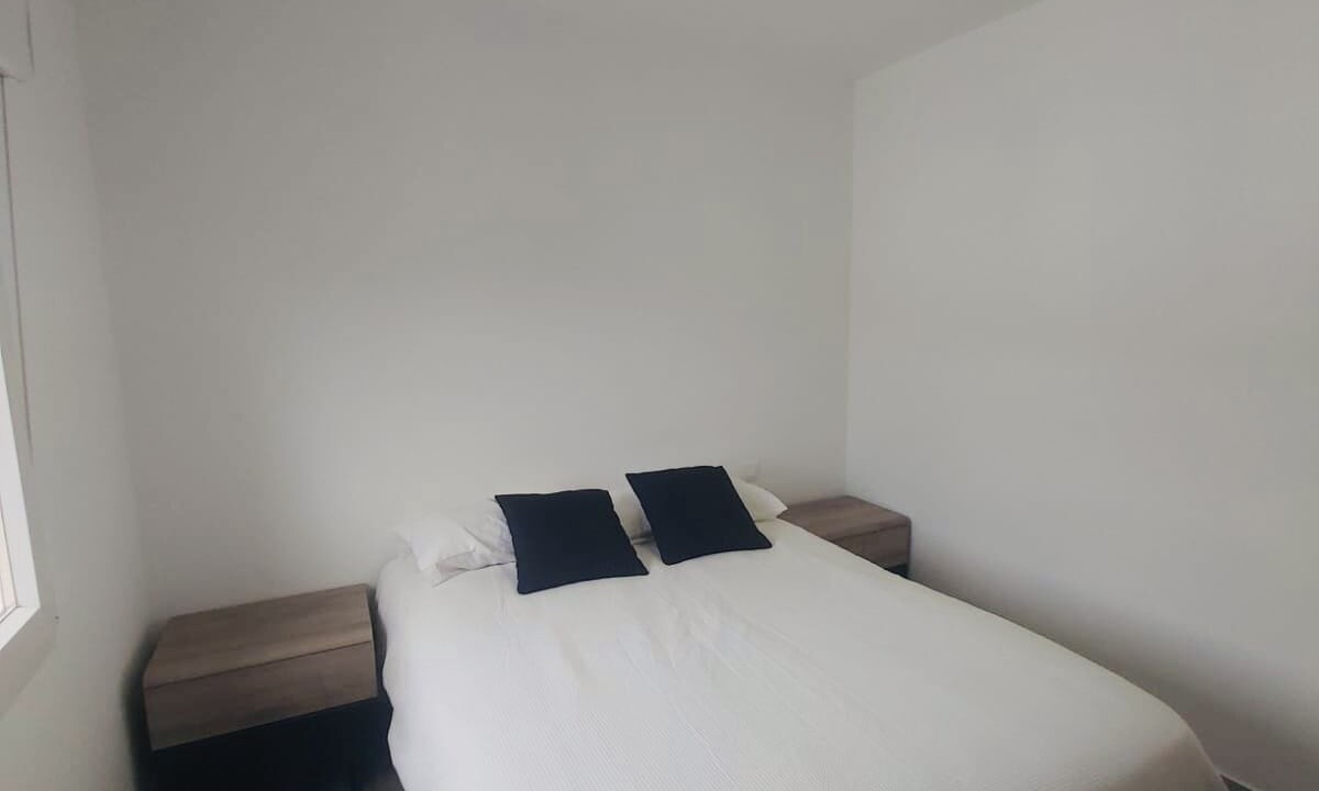 Photo of Bedroom in Saron