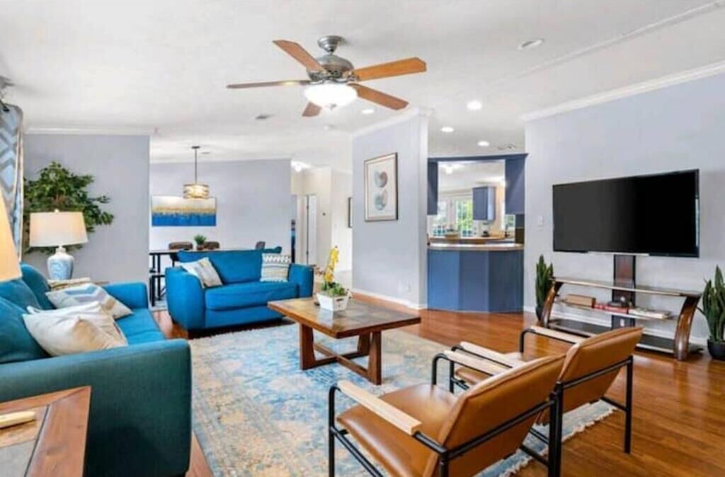 Photo of Livingroom in Dripping Springs