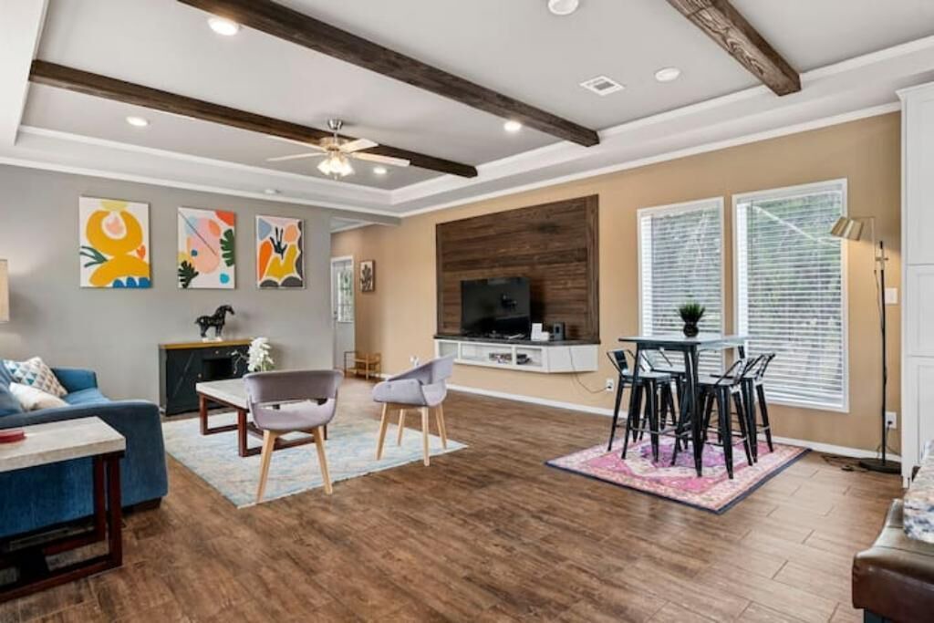 Photo of Livingroom in Dripping Springs