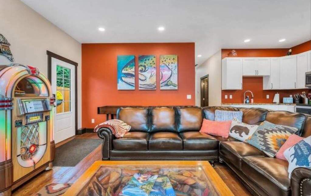 Photo of Livingroom in Cascade