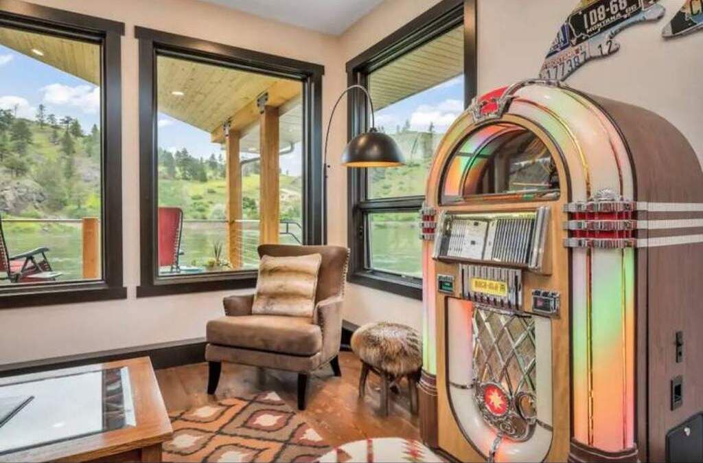 Photo of Others in Cascade