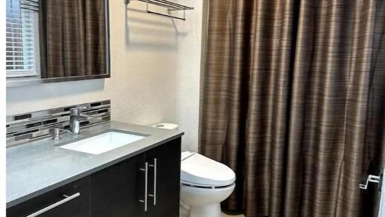 Photo of Bathroom in Lakeland North