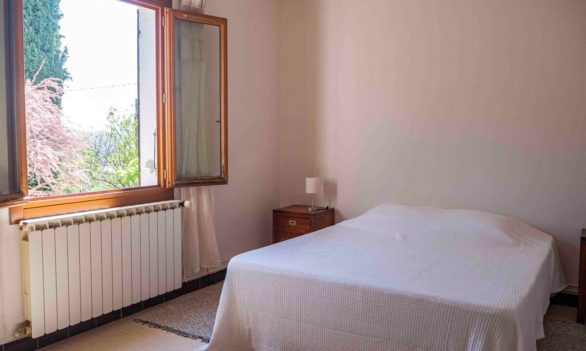 Photo of Bedroom in Saint-Etienne-les-Orgues