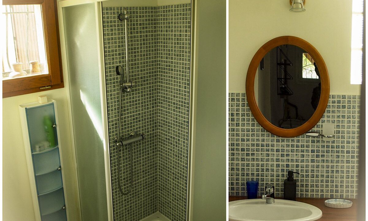 Photo of Bathroom in Saint-Etienne-les-Orgues