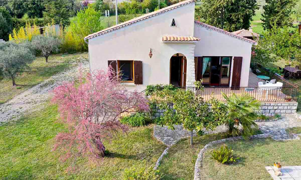 Photo of Outdoor in Saint-Etienne-les-Orgues