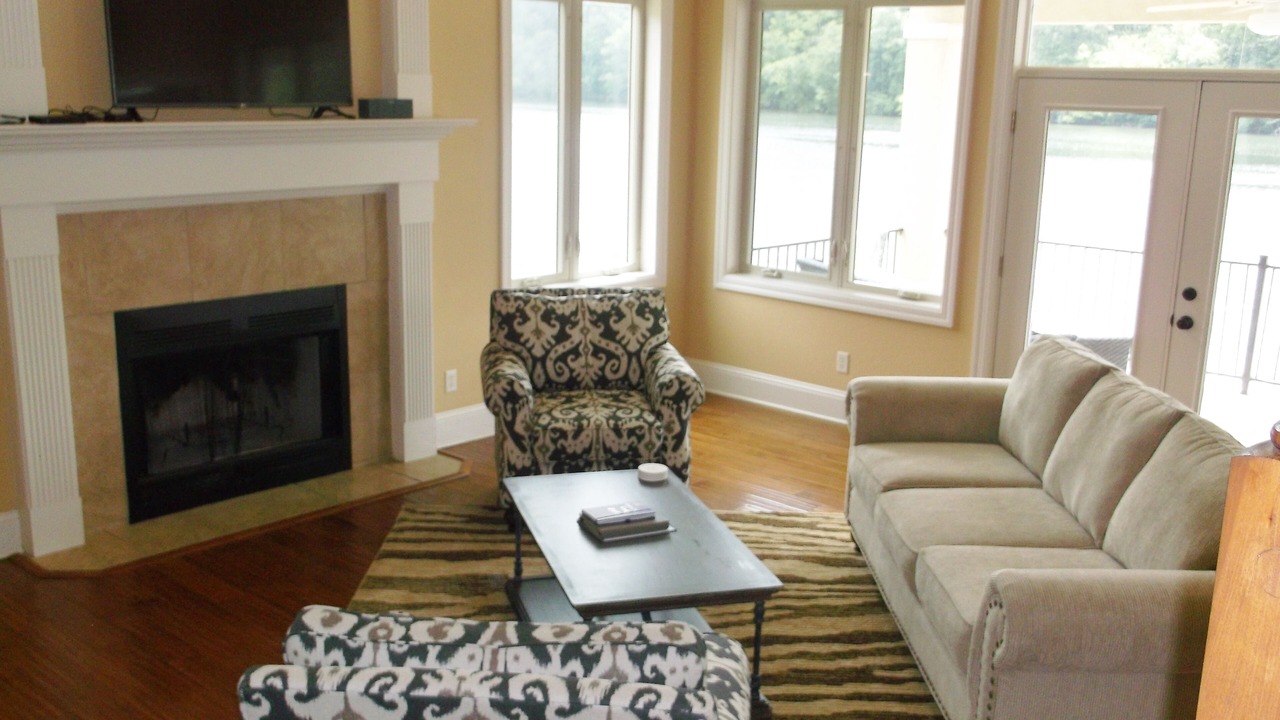 Photo of Livingroom in Jones Mills