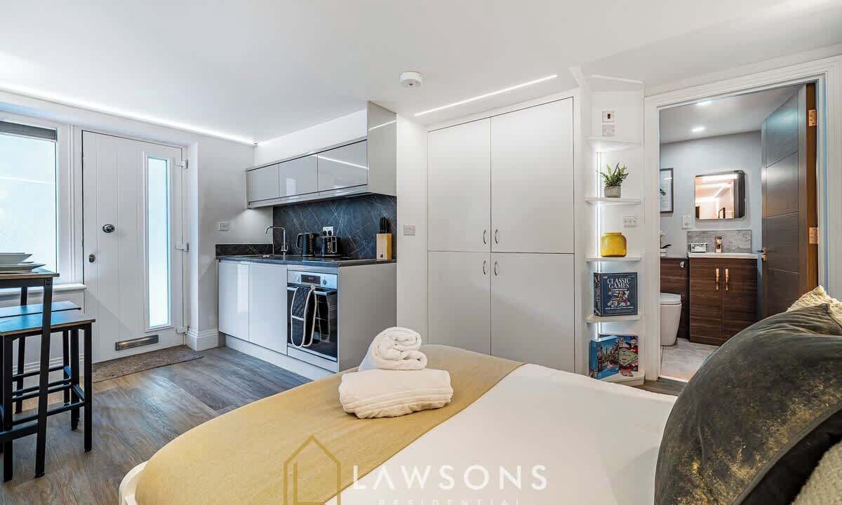 Photo of Bedroom in Windsor City Centre