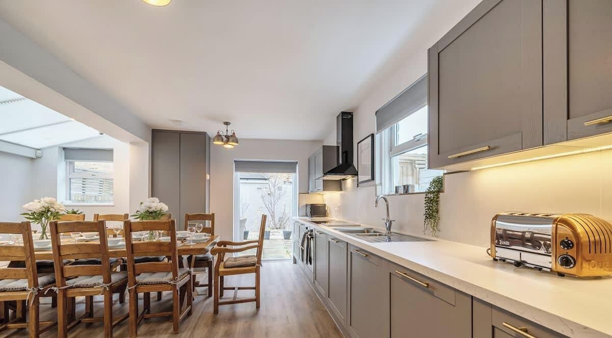 Photo of Others in Windsor City Centre