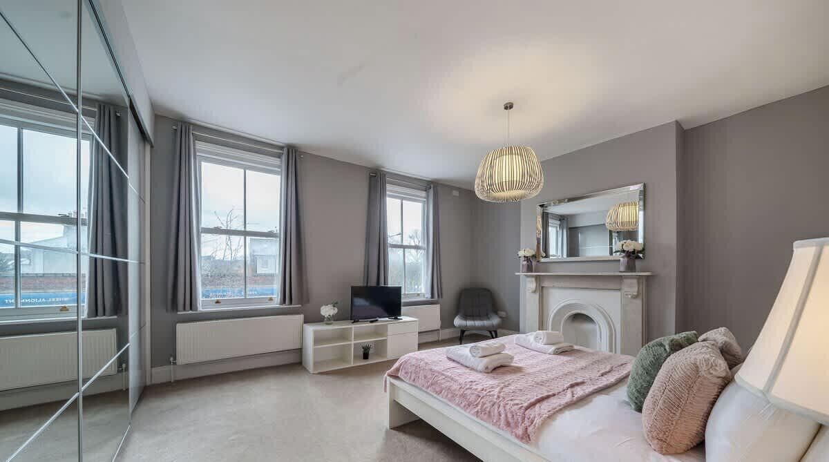 Photo of Others in Windsor City Centre