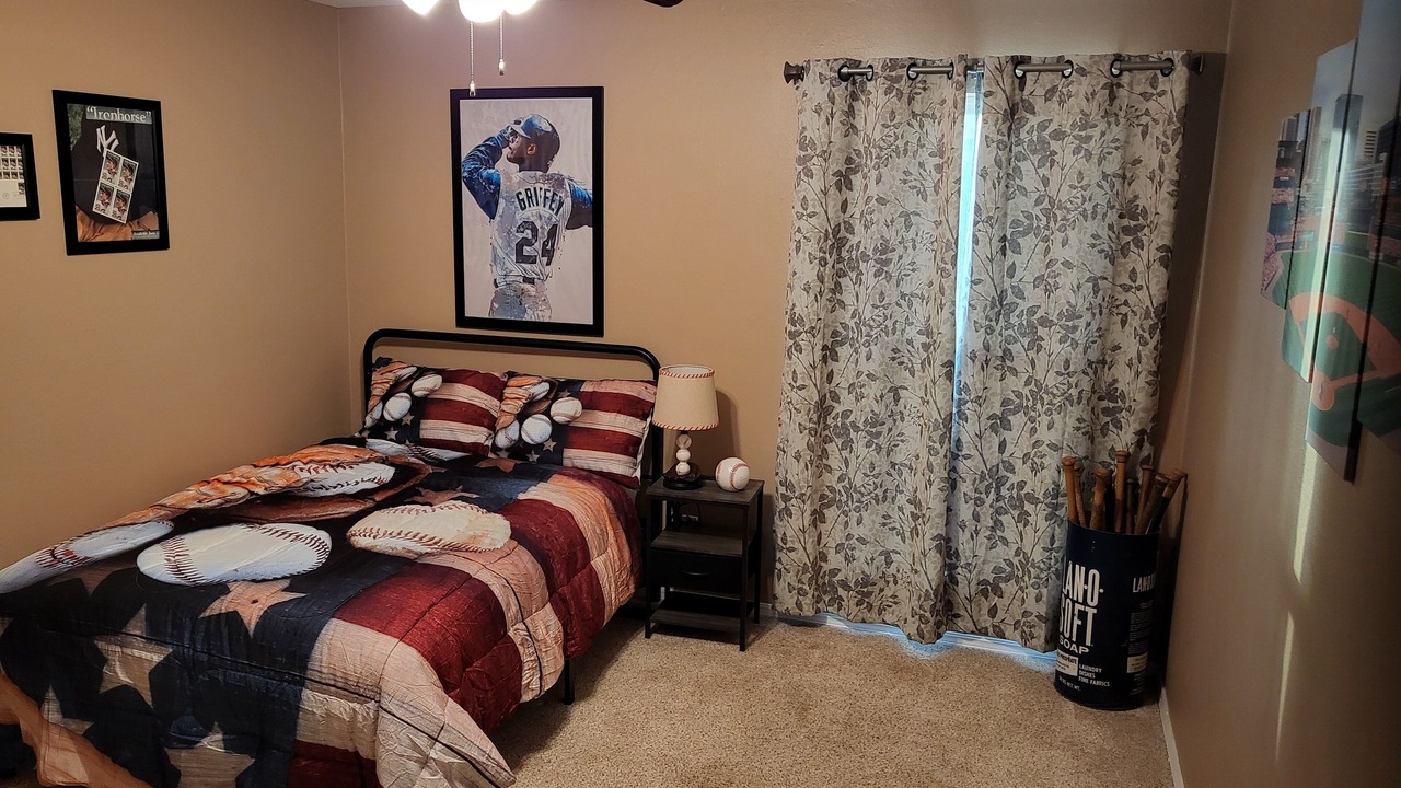 Photo of Bedroom in Enid