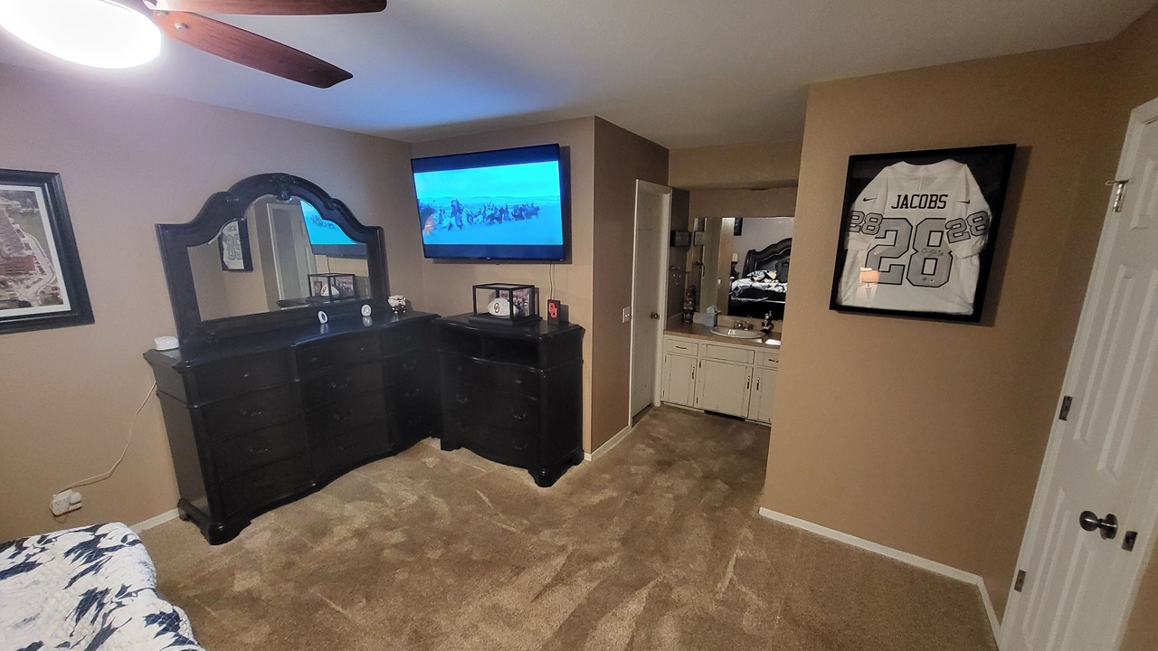 Photo of Bedroom in Enid