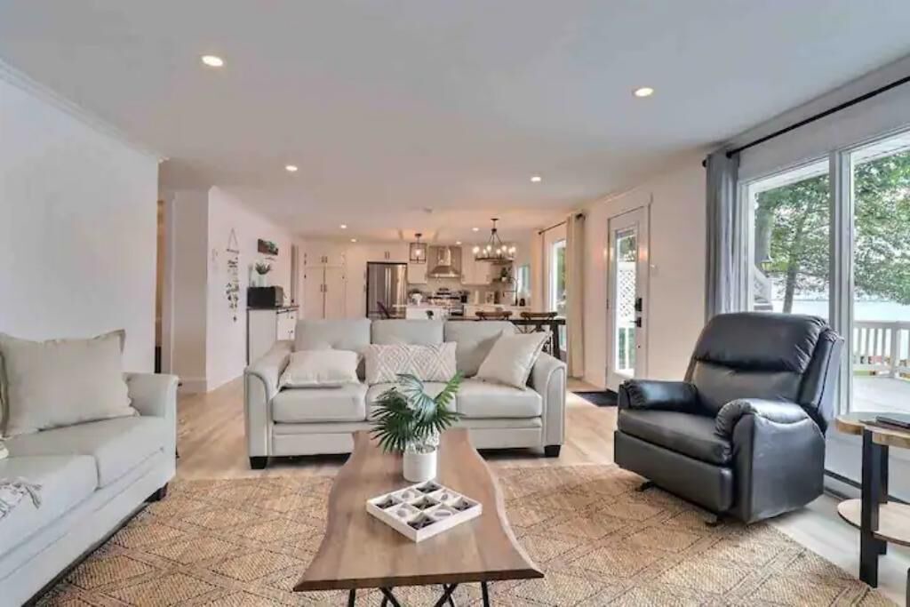 Photo of Livingroom in Jemseg