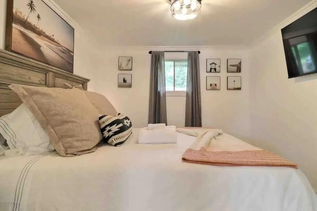 Photo of Bedroom in Jemseg