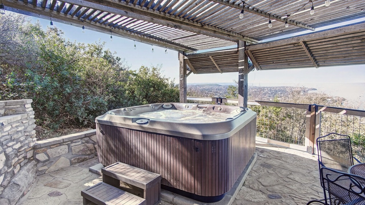 Photo of Patio Balcony in Burnet