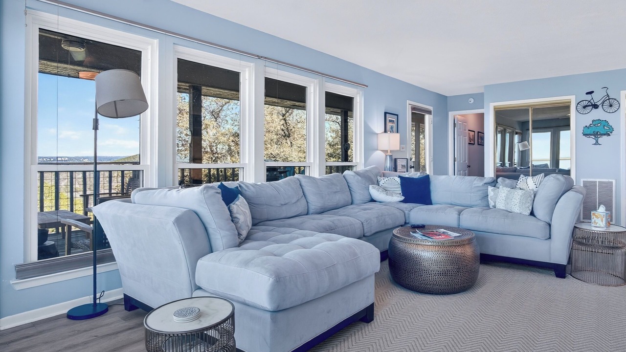 Photo of Livingroom in Burnet