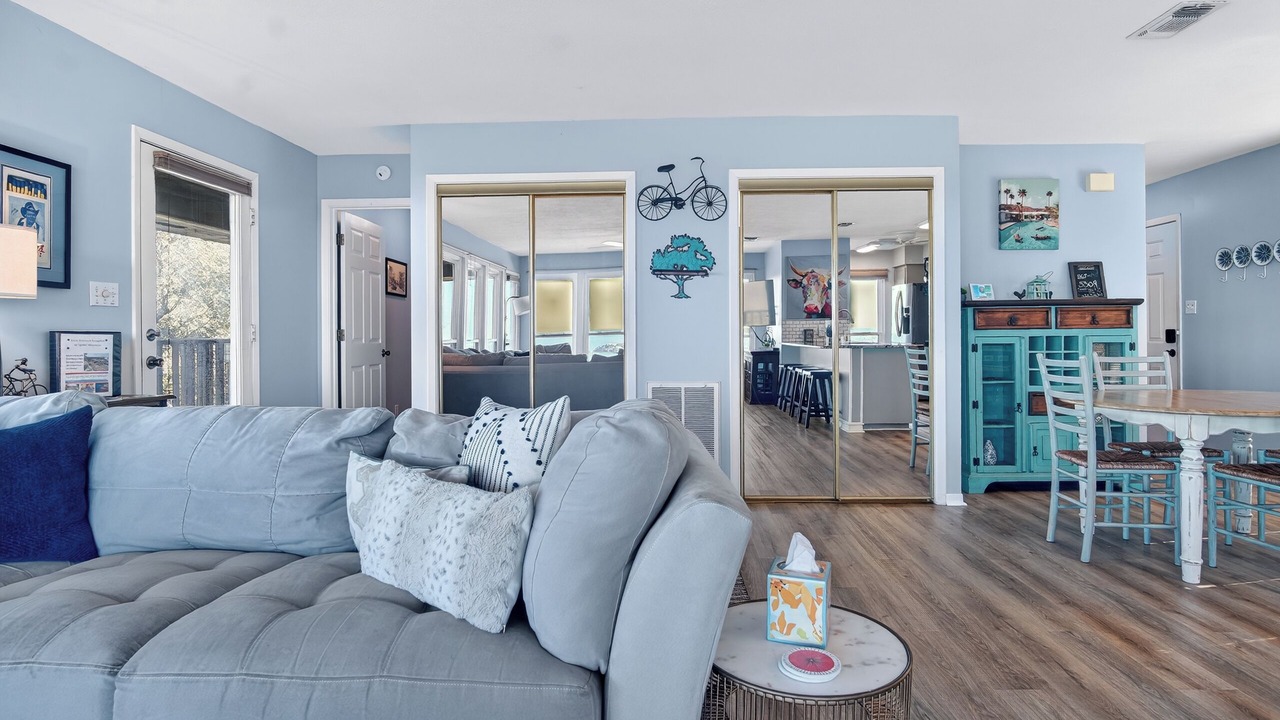 Photo of Livingroom in Burnet